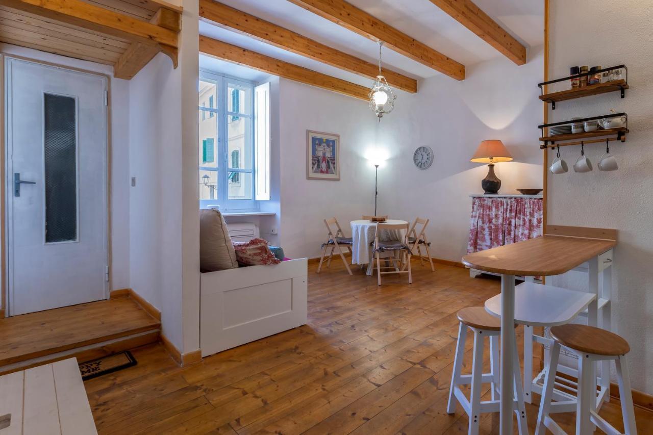 La Finestra Sul Teatro Apartment Alghero Ngoại thất bức ảnh