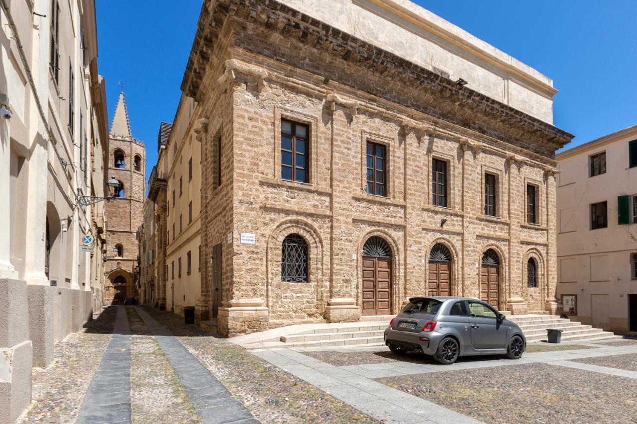 La Finestra Sul Teatro Apartment Alghero Ngoại thất bức ảnh